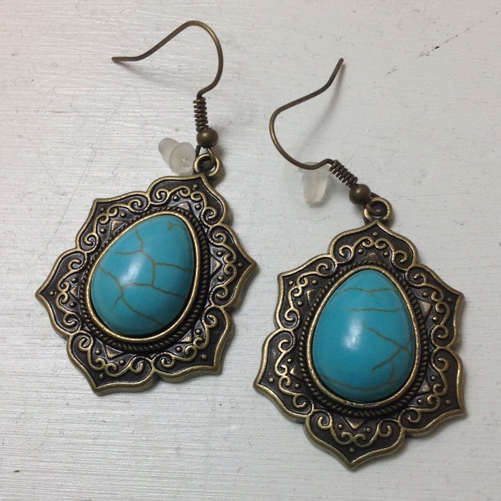 Turquoise Fashion Earrings